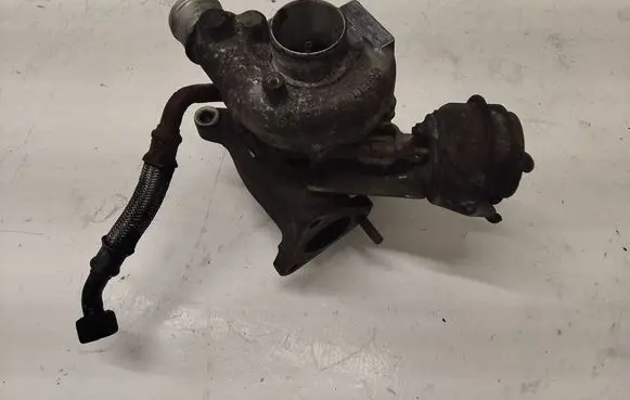 Audi A4 S4 B7 8E 8H Turbo 028145702R