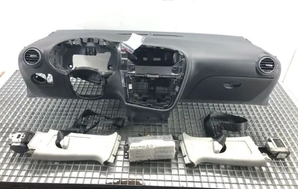 Seat Leon (1P) Dashboard 1P0880204A