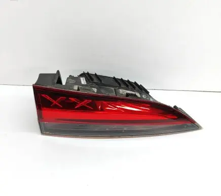 Skoda Scala Tailgate rear/tail lights 657945093