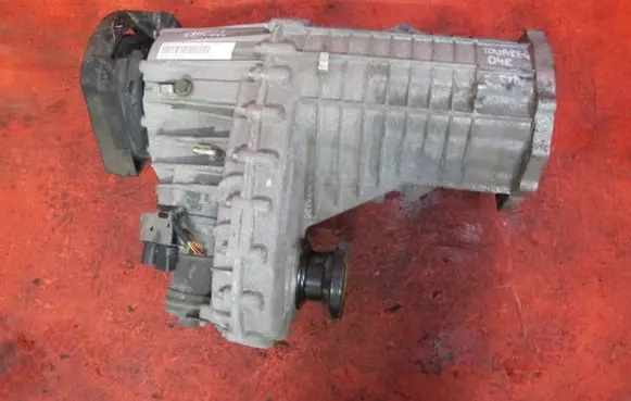 Volkswagen Touareg I Gearbox transfer box case 0AD341012L 0AD341601C NVG