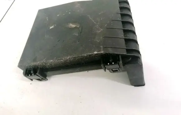 Volkswagen Golf V Fuse box cover 1k0937132f