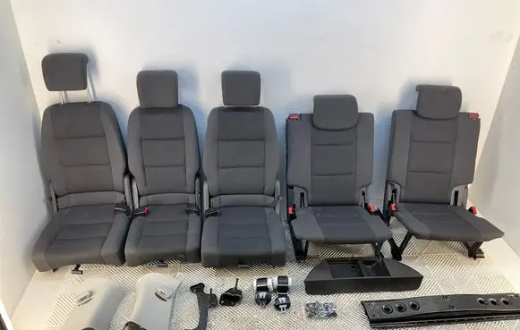 Volkswagen Touran II Seat set 