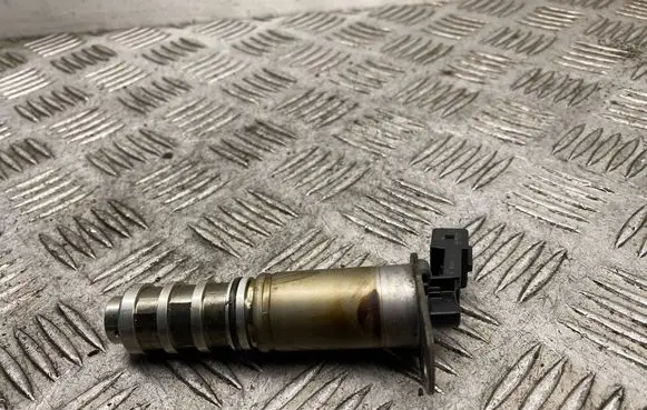 BMW 7 F01 F02 F03 F04 Camshaft vanos timing valve 8605123