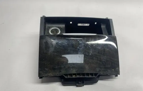Mercedes-Benz CLS C218 X218 Car ashtray A2186800850