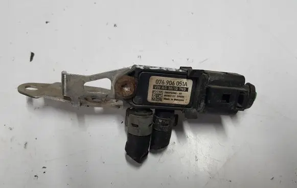 Volkswagen Tiguan Exhaust gas temperature sensor 076906051A