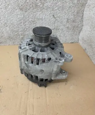 Volkswagen PASSAT B8 Generator/alternator 03L903023L TG14C043 2612004E