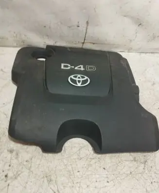 Toyota Yaris Engine hood trim 