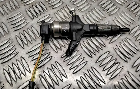 Subaru Legacy Fuel injector 16613AA020