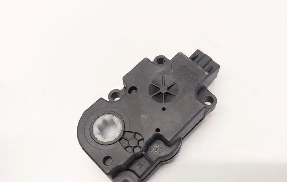 Mercedes-Benz C W206 Air flap motor/actuator T53556C
