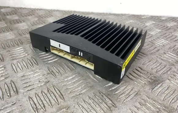 Hyundai Santa Fe Sound amplifier 96370S1200
