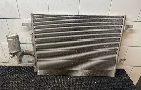 Volvo XC60 A/C cooling radiator (condenser) 8G9119710AB