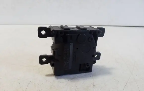 Toyota bZ4X Air flap motor/actuator 0638002031