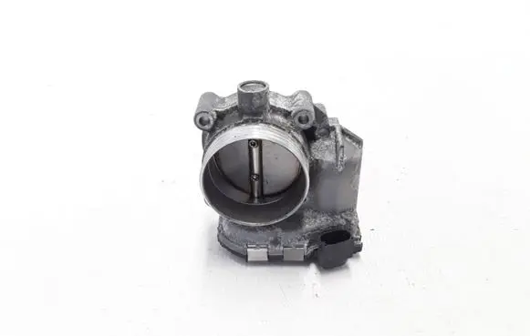 Volvo C70 Throttle valve 30711552