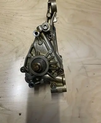 Oil pump