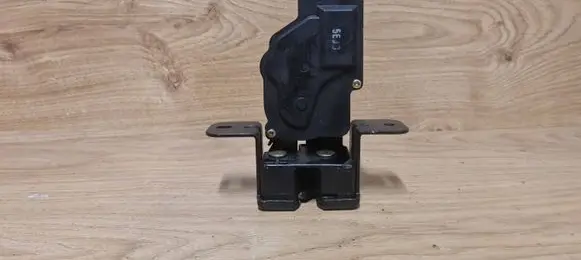 KIA Sorento Tailgate window lock/catch/latch 871303E000