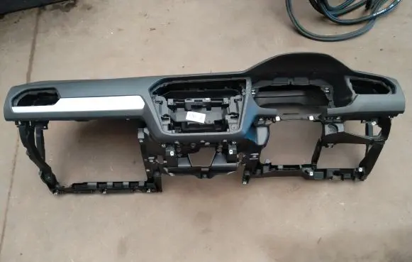 Volkswagen Tiguan Dashboard 5NC858296