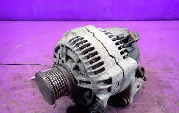 Seat Toledo II (1M) Generator/alternator 028903028J