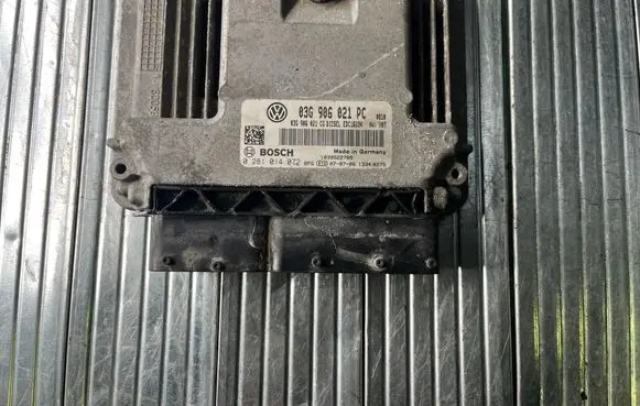 Volkswagen Caddy Engine control unit/module 03G906021PC 03G906021CG 0281014072