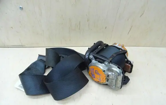 Nissan Qashqai Front seatbelt
