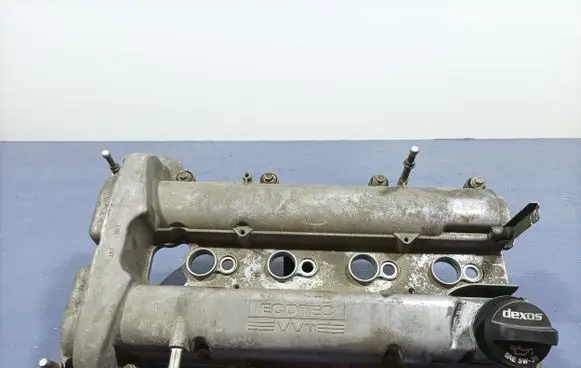 Chevrolet Captiva Rocker cam cover 821532314