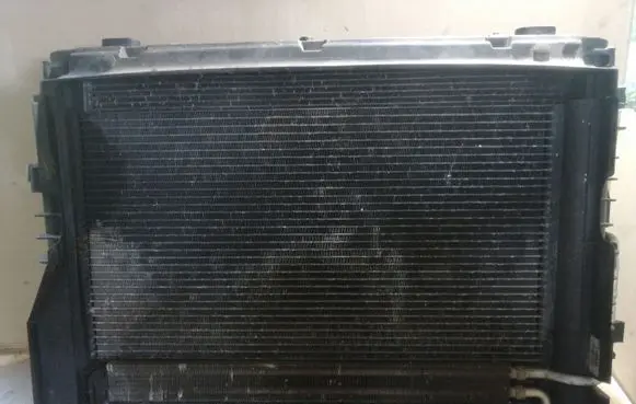 BMW 5 E60 E61 Radiator set 7553795 CM82232 H0885000