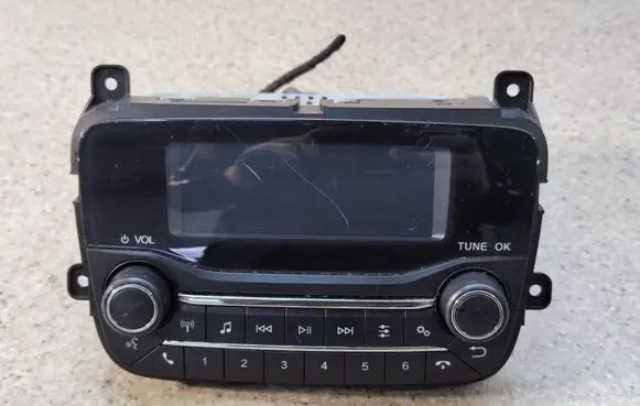 Ford Ka Radio/GPS head unit trim J7BT18D815GG49 J7BT18D815GG