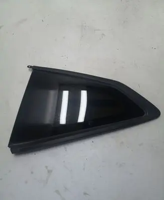 Chevrolet Camaro Rear side window
