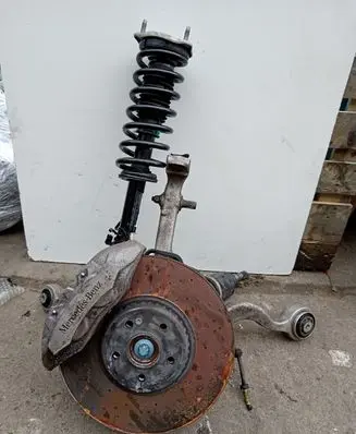 Mercedes-Benz GLC X253 C253 Front wheel hub spindle knuckle A2533202866