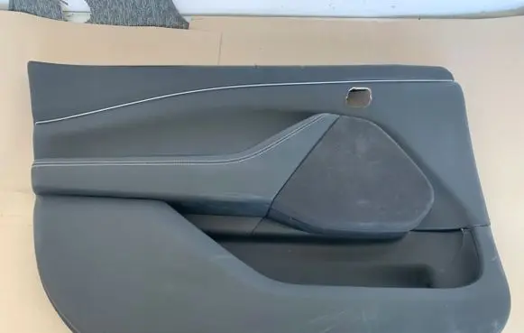 Ford Mustang V Front door card panel trim