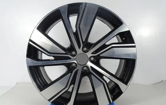 Volvo XC40 Original wheel cap 32243376