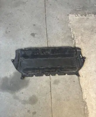 BMW 5 G30 G31 G38 Engine splash shield/under tray 7340168 74850610