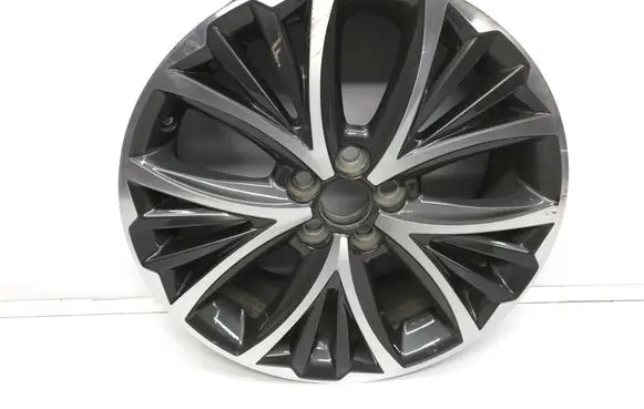 Toyota Yaris XP210 R17 alloy rim 