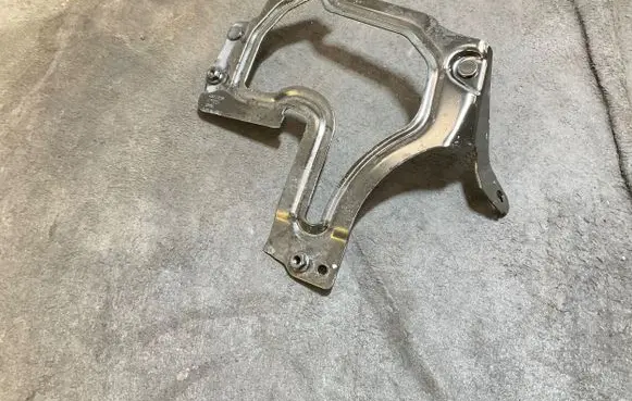 Volvo XC40 Other engine bay part 32253223 AD0H4 8889378289