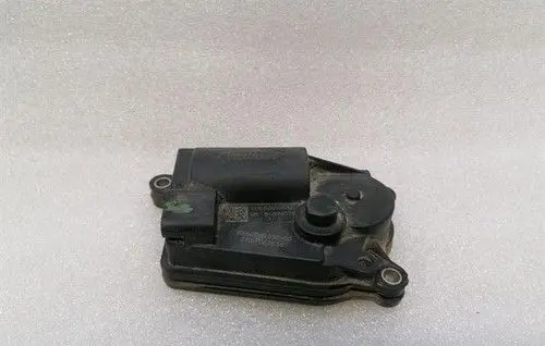 Chevrolet Corvette C8 Radiator active air flap actuator 84896578
