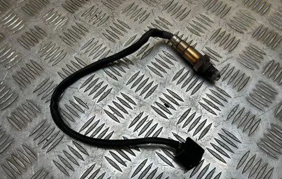 BMW 6 F06 Gran coupe Lambda probe sensor 7576673 0258017187