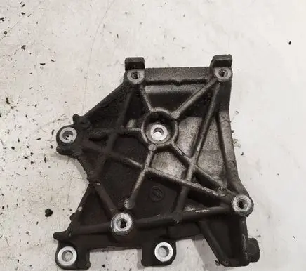 Mitsubishi Lancer A/C compressor mount bracket MR360566