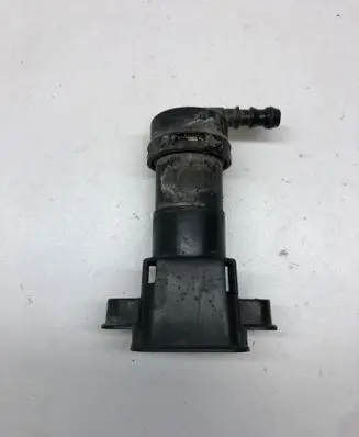 Audi A4 S4 B6 8E 8H Headlight washer spray nozzle 8E0955102