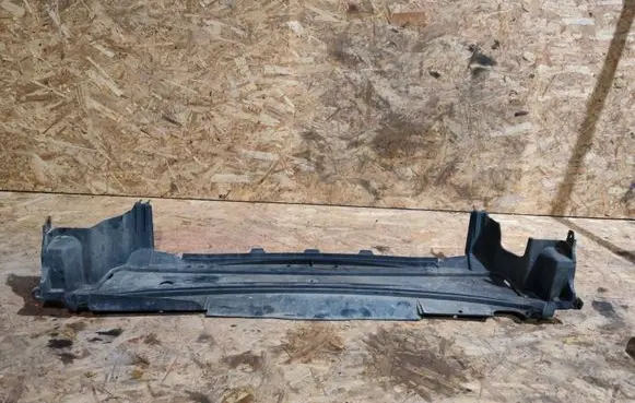 Volvo V70 Front bumper skid plate/under tray 09484067 3504