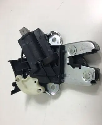 Audi A6 S6 C6 4F Tailgate/trunk/boot lock/catch/latch 4F5827505D