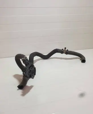 Engine coolant pipe/hose