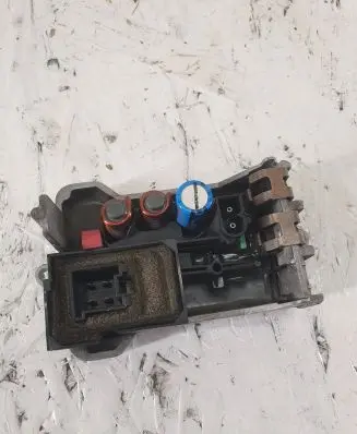 Mercedes-Benz E W211 Heater blower motor/fan resistor A2308210251 9140010471 020416