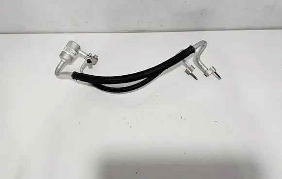 Chevrolet Corvette C8 Air conditioning (A/C) pipe/hose 84525737 13511536
