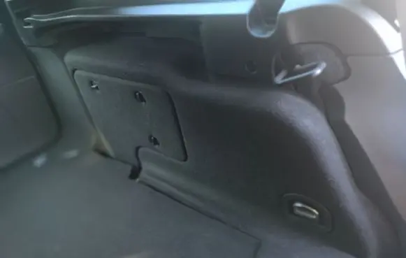 Ford Mondeo MK IV Trunk/boot trim cover 