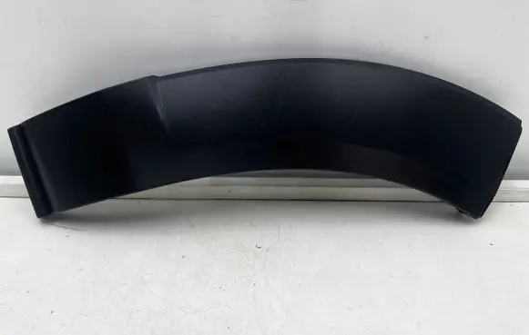 Mazda CX-30 Front arch trim DFR551W81