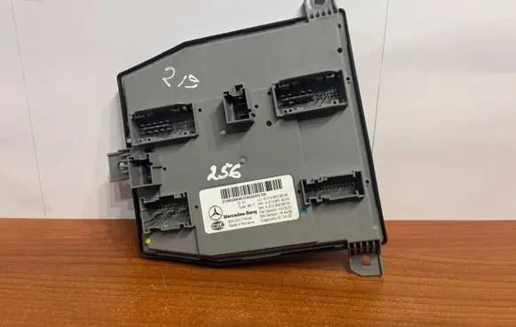 Mercedes-Benz E W213 SAM control unit A2139002808