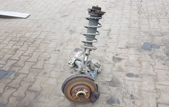 Volkswagen Golf VI Front wheel hub spindle knuckle