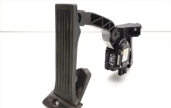 Hyundai i40 Accelerator throttle pedal 32726-3Z900 32727-2T900