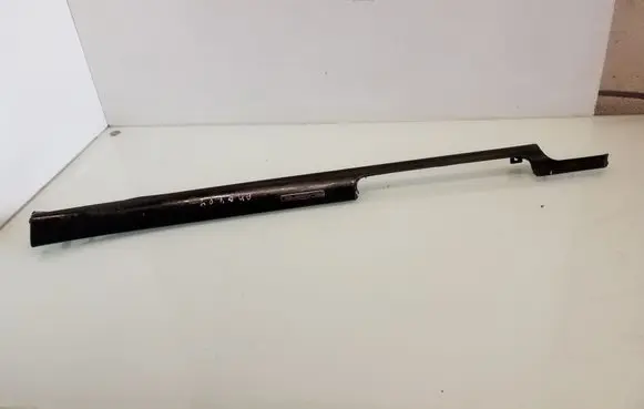 Audi A4 S4 B7 8E 8H Front door trim bar 8E2853189