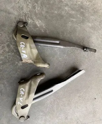 Honda CR-V Engine bonnet/hood hinges