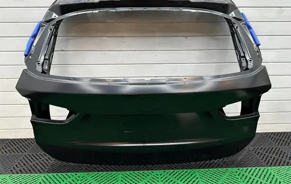 BMW X1 F48 F49 Tailgate/trunk/boot lid 7350826